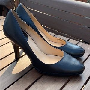 Cole Haan Nike Air leather almond toe black pumps